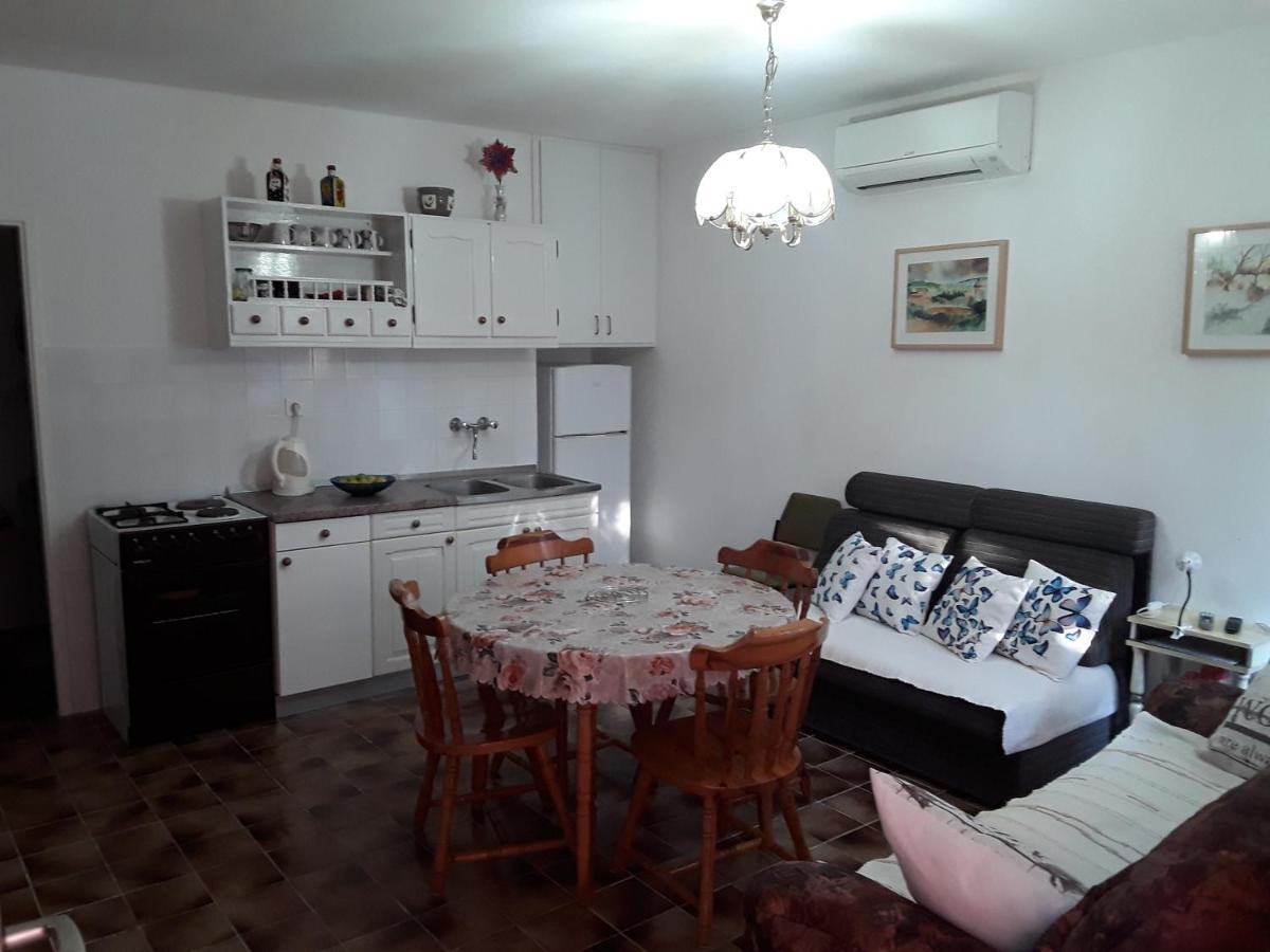 Apartments Doris Zavalatica Dış mekan fotoğraf