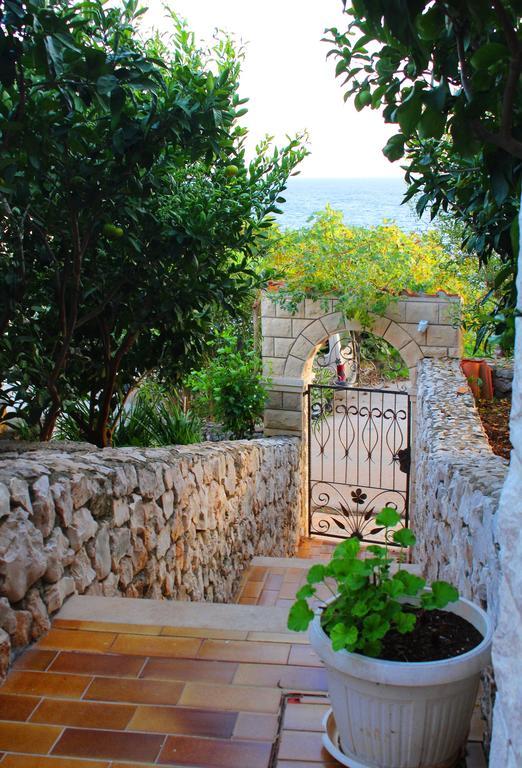 Apartments Doris Zavalatica Dış mekan fotoğraf