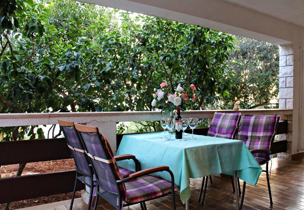 Apartments Doris Zavalatica Dış mekan fotoğraf