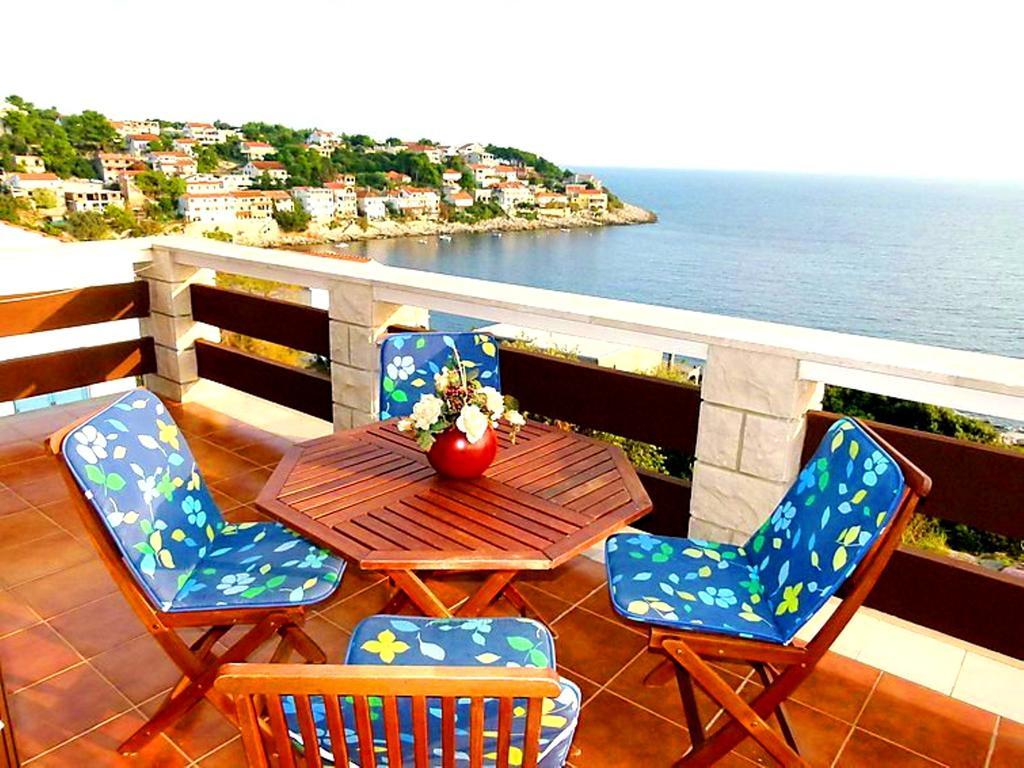 Apartments Doris Zavalatica Dış mekan fotoğraf