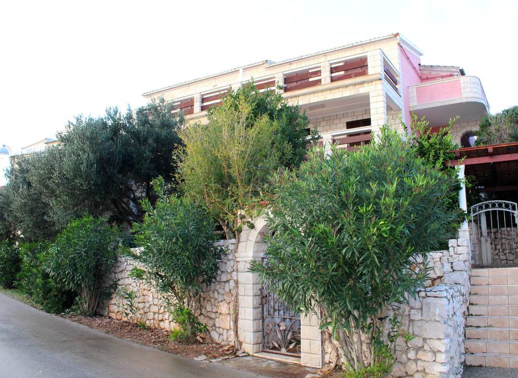 Apartments Doris Zavalatica Dış mekan fotoğraf