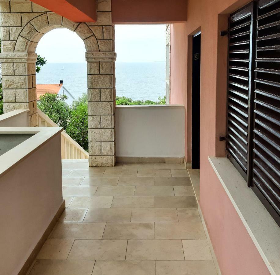 Apartments Doris Zavalatica Dış mekan fotoğraf